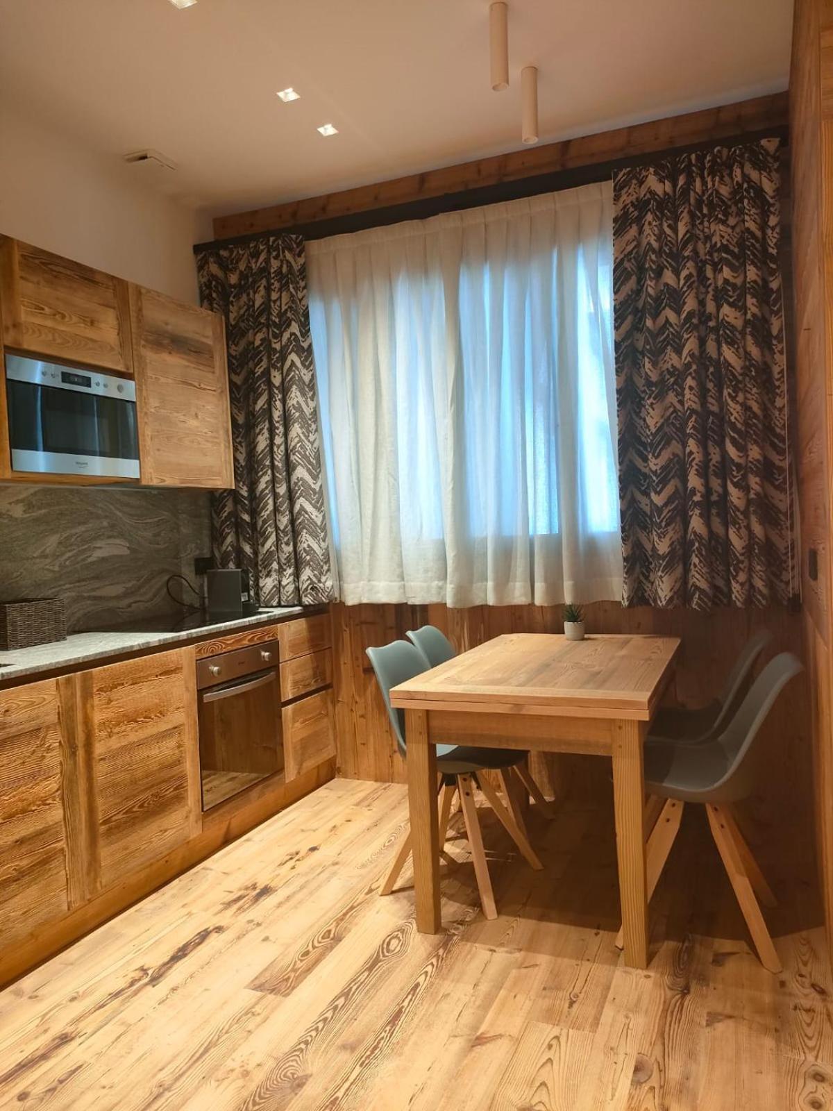 Fior Di Roccia Apartments- In Centro Cervinia, Sauna Privata, Matterhorn Dream Breuil-Cervinia Eksteriør billede